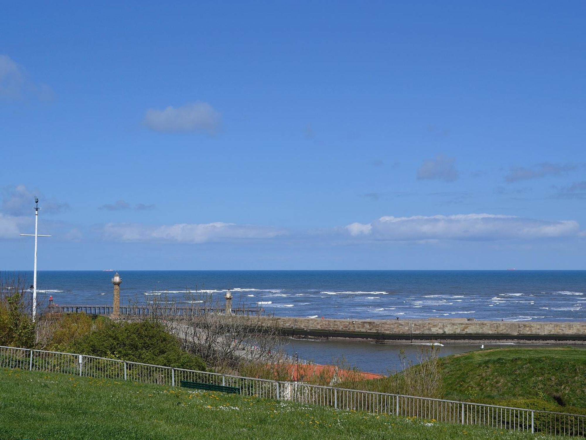 Sea Glimpse Villa Whitby Ngoại thất bức ảnh